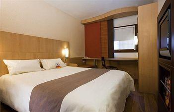 Ibis Gratien 3*