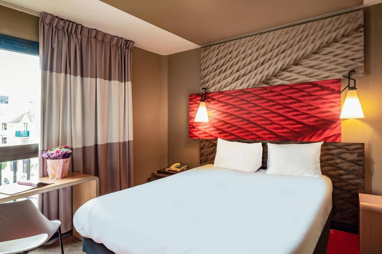 Ibis Gratien