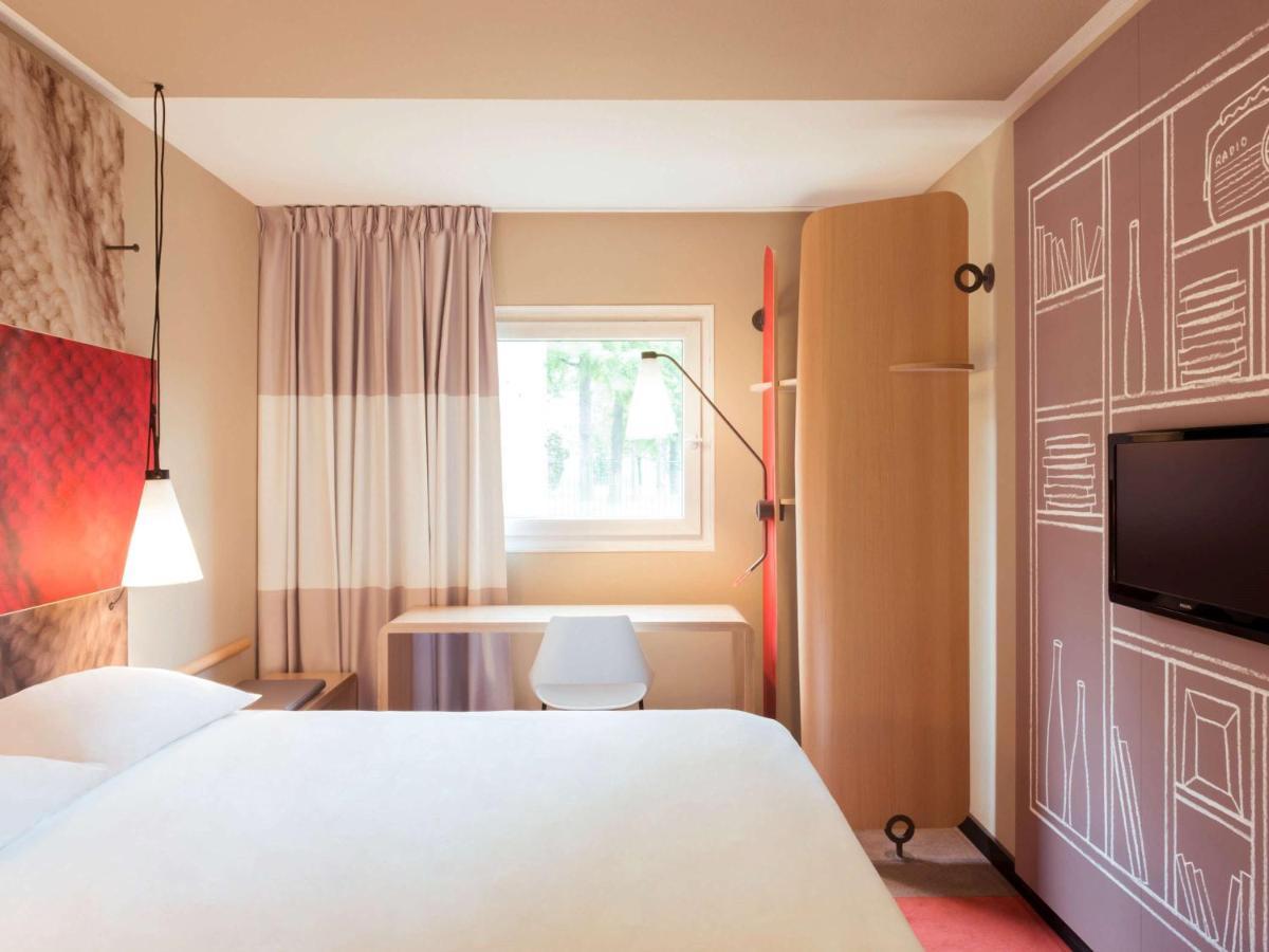 Ibis Gratien 3*